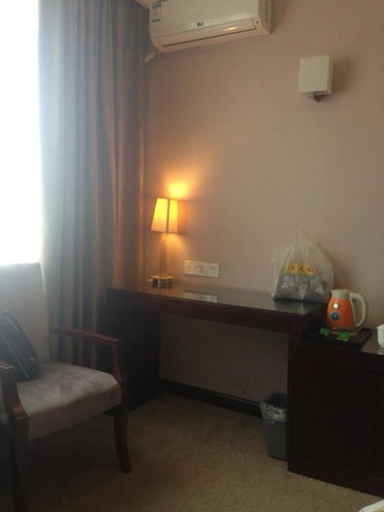 Chengdu Ronghome Hotel Exterior foto